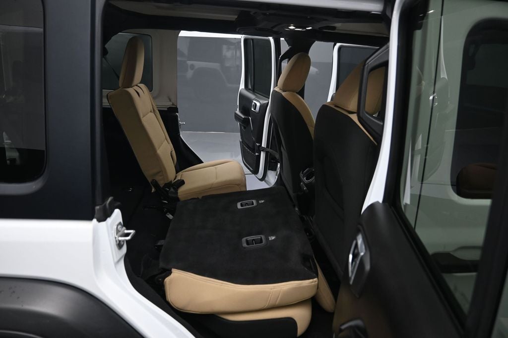 2022 Jeep Wrangler Unlimited Willys