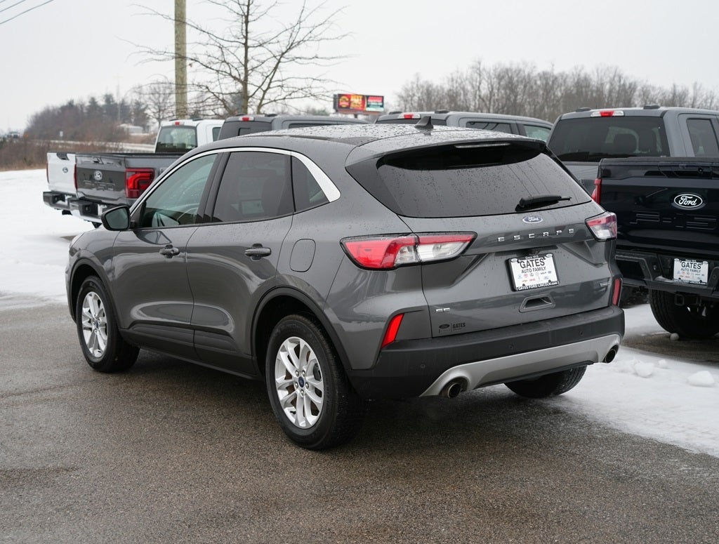 2022 Ford Escape Hybrid SE