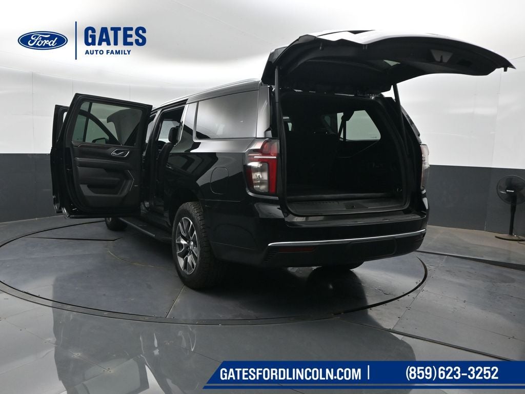2022 Chevrolet Suburban LT