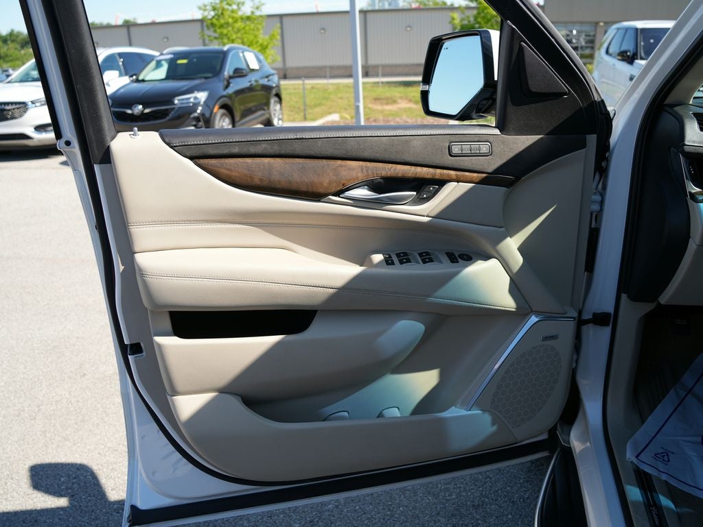 2019 Cadillac Escalade ESV Luxury