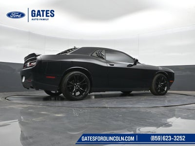 2017 Dodge Challenger SXT