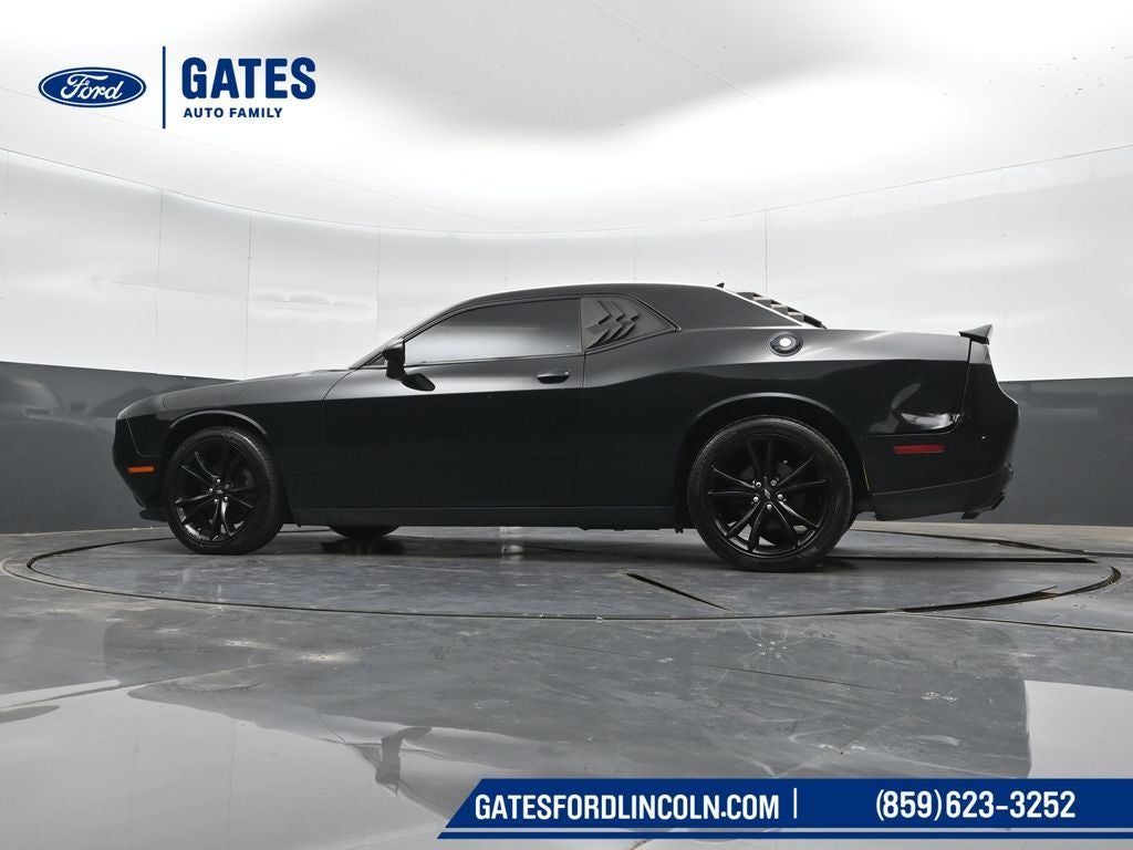 2017 Dodge Challenger SXT
