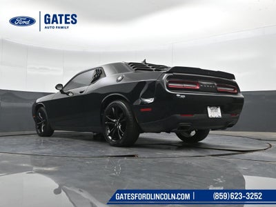 2017 Dodge Challenger SXT