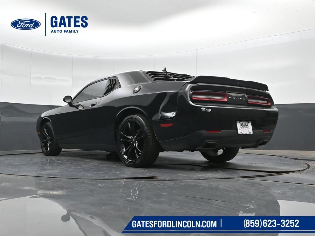 2017 Dodge Challenger SXT