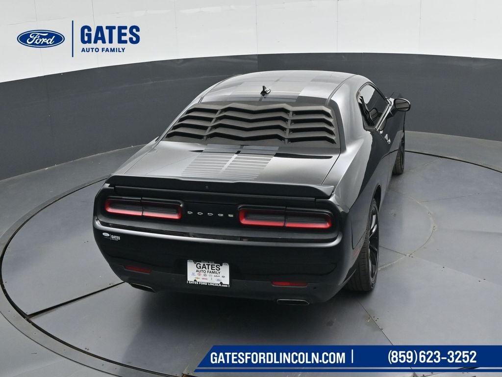 2017 Dodge Challenger SXT