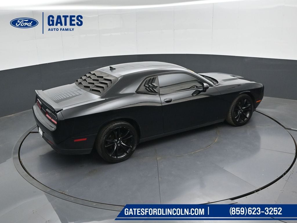 2017 Dodge Challenger SXT