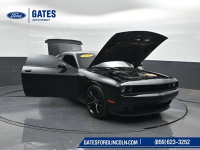 2017 Dodge Challenger SXT