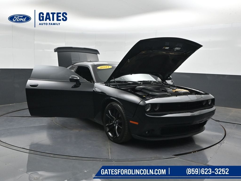 2017 Dodge Challenger SXT