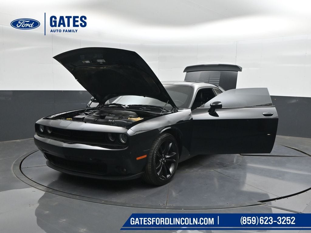 2017 Dodge Challenger SXT