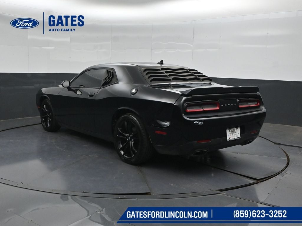 2017 Dodge Challenger SXT