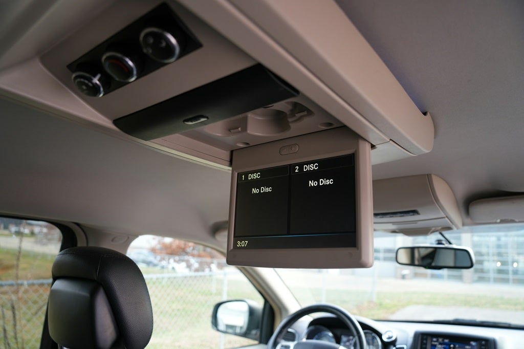 2016 Chrysler Town & Country Touring