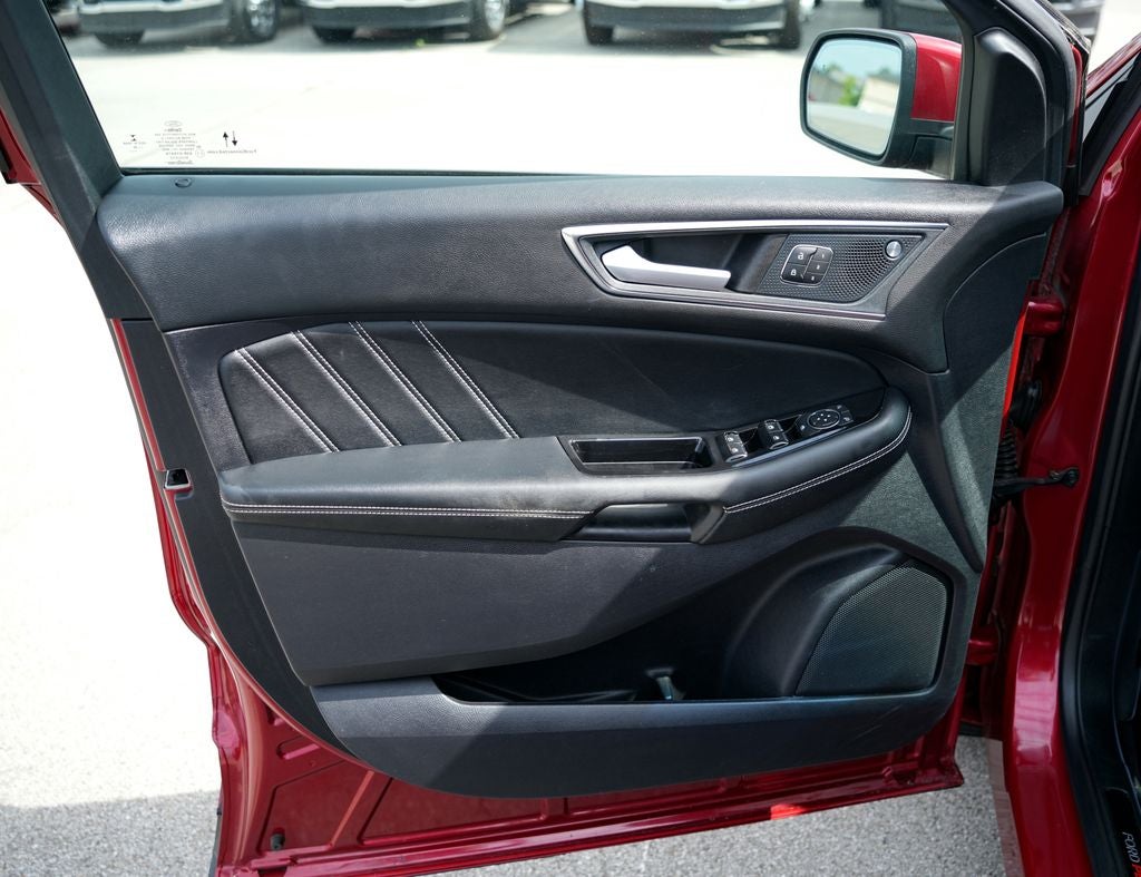 2020 Ford Edge ST