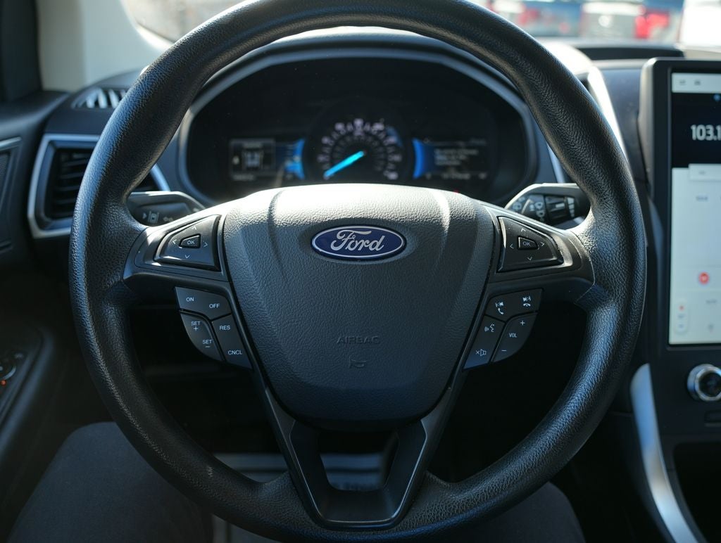 2023 Ford Edge SE