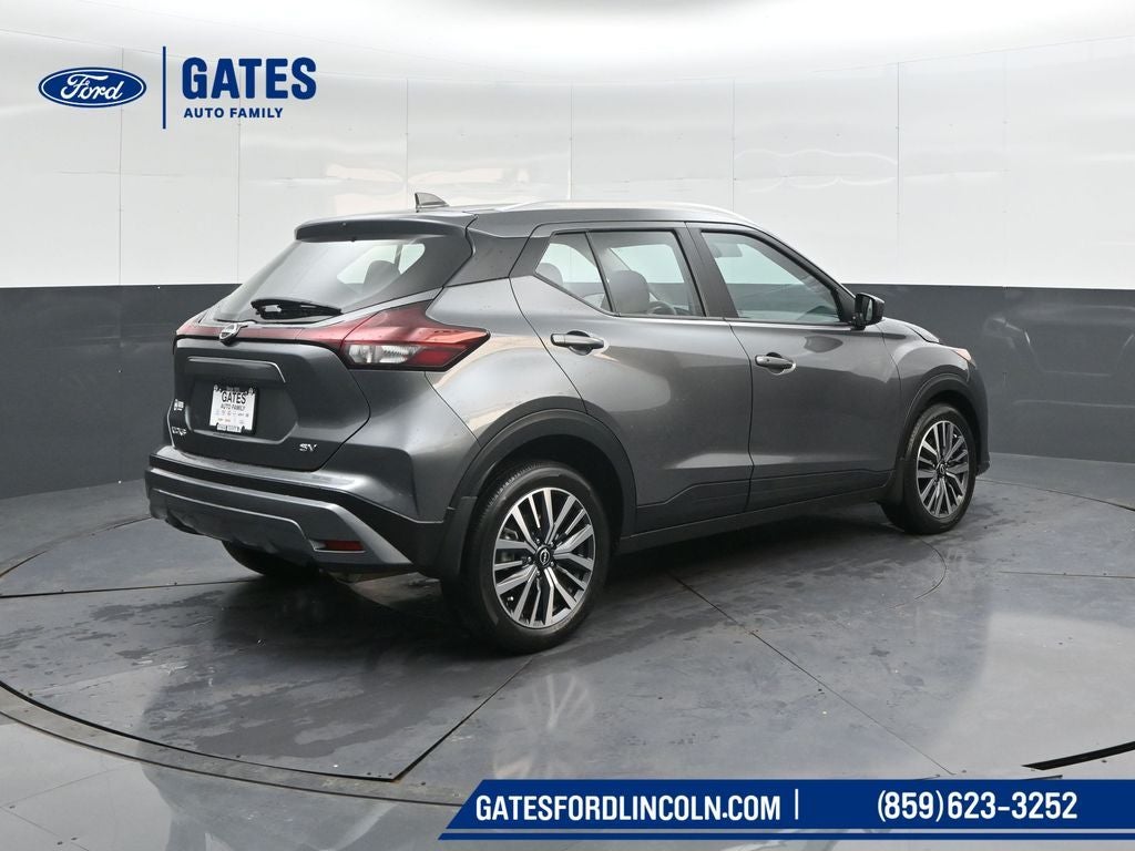 2024 Nissan Kicks SV
