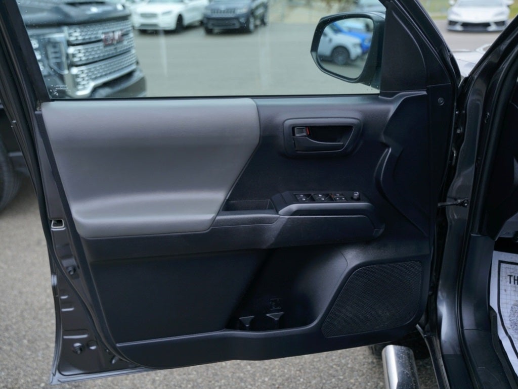 2019 Toyota Tacoma SR5 V6