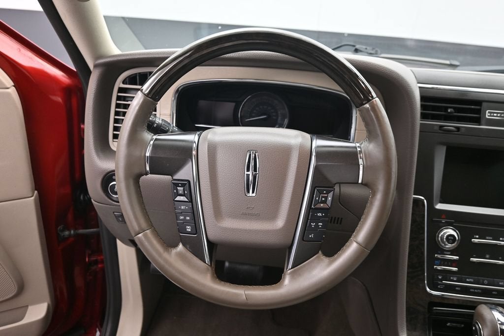 2017 Lincoln Navigator Select