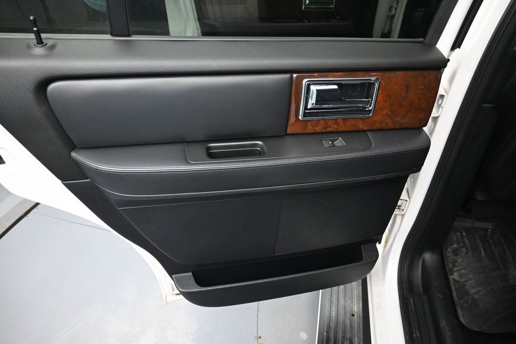 2016 Lincoln Navigator Select
