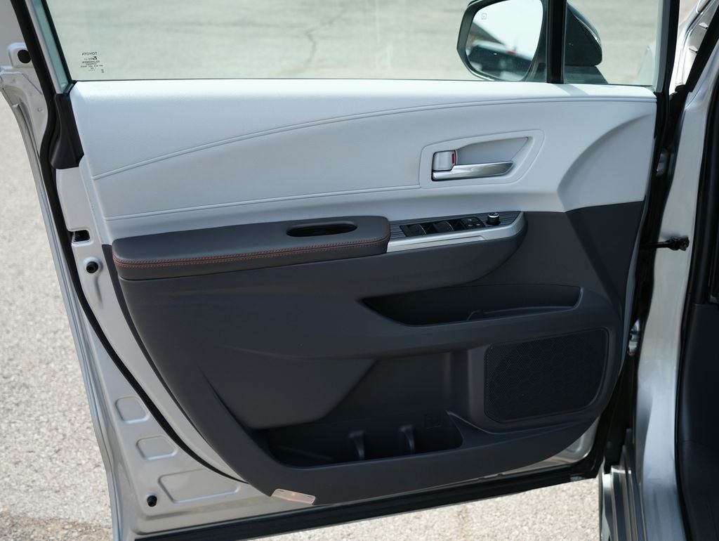 2021 Toyota Sienna XSE 7 Passenger