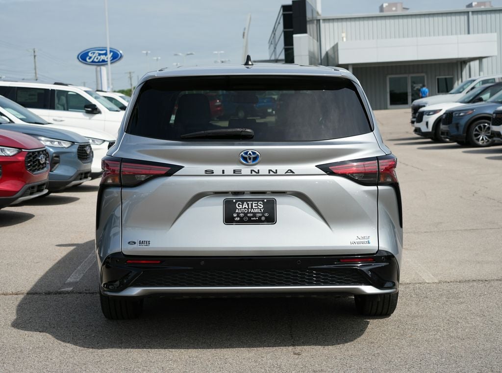 2021 Toyota Sienna XSE 7 Passenger