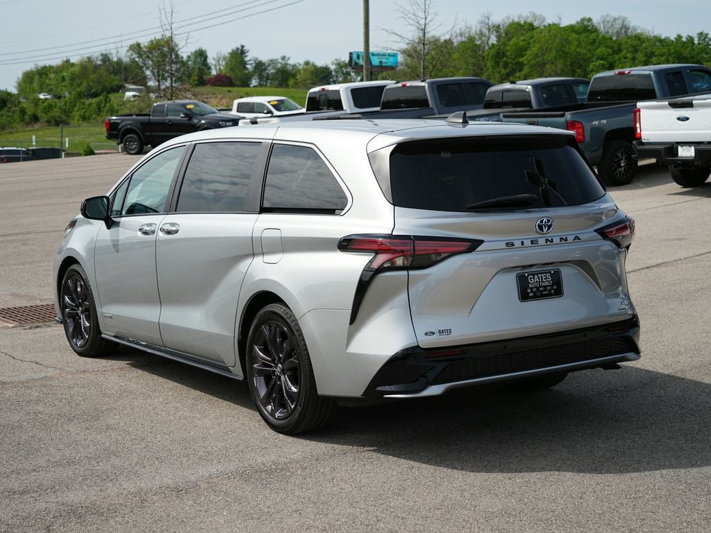 2021 Toyota Sienna XSE 7 Passenger