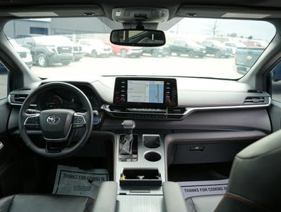 2022 Toyota Sienna XSE 7 Passenger