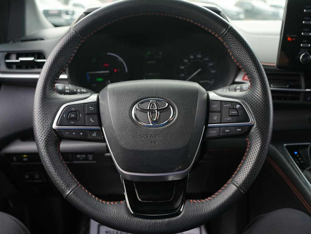 2022 Toyota Sienna XSE 7 Passenger
