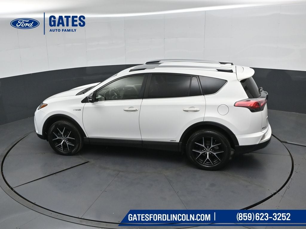 2018 Toyota RAV4 Hybrid SE