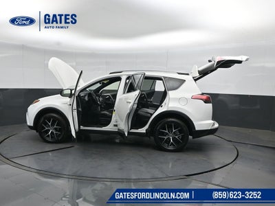 2018 Toyota RAV4 Hybrid SE