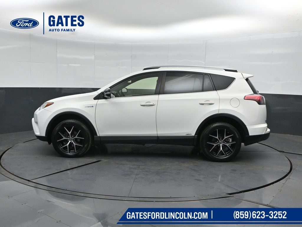 2018 Toyota RAV4 Hybrid SE