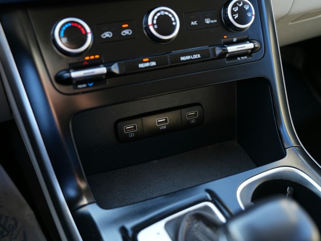 2022 Kia Carnival LXS