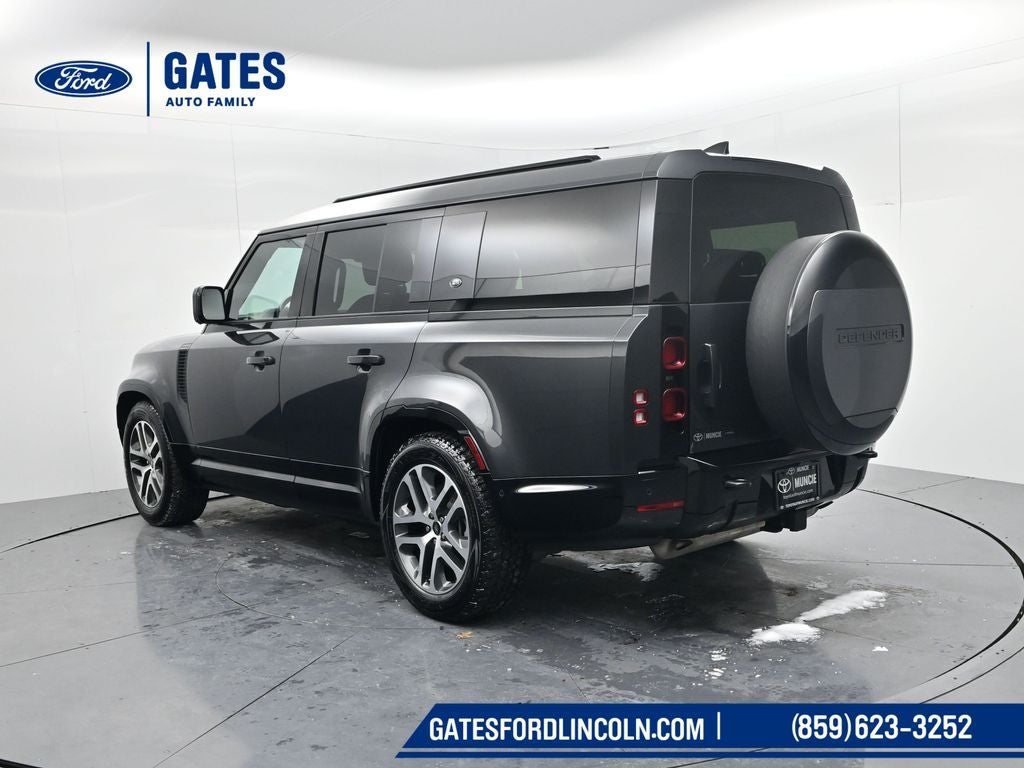 2023 Land Rover Defender 130 X-Dynamic SE