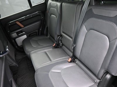 2023 Land Rover Defender 130 X-Dynamic SE
