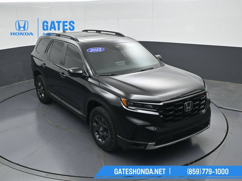 2025 Honda Pilot TrailSport
