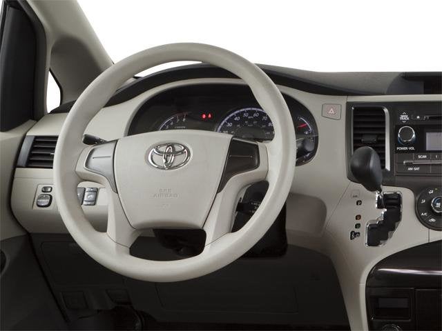 2013 Toyota Sienna L 7 Passenger