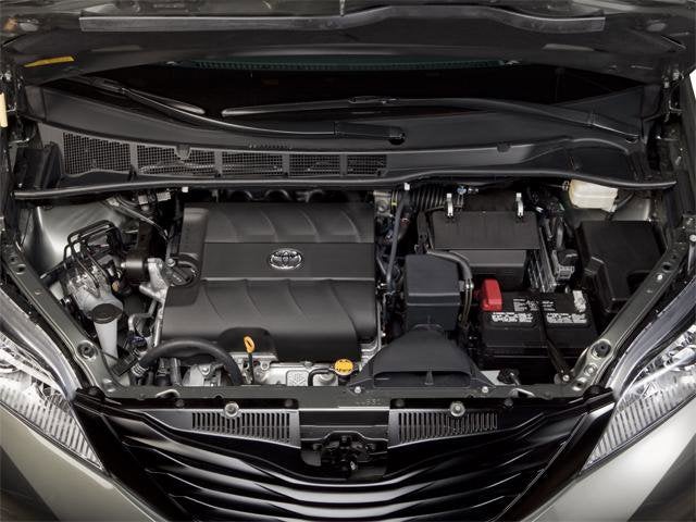 2013 Toyota Sienna L 7 Passenger