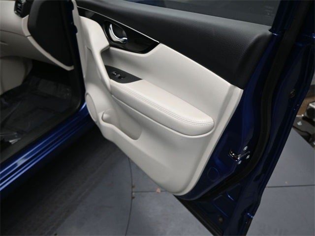 2017 Nissan Rogue Sport SL