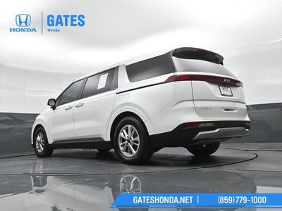 2024 Kia Carnival LX