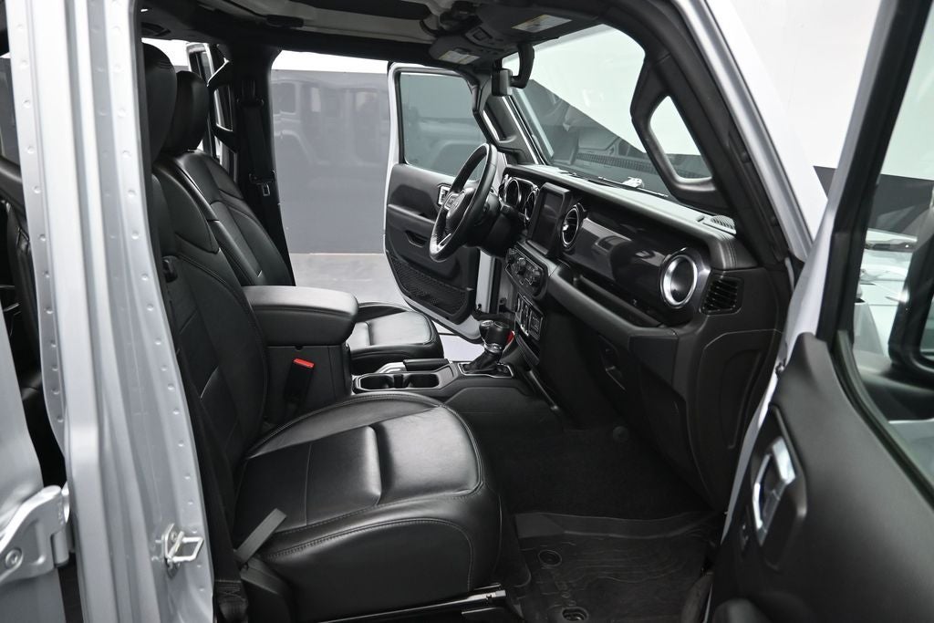2022 Jeep Wrangler Unlimited Sahara Altitude
