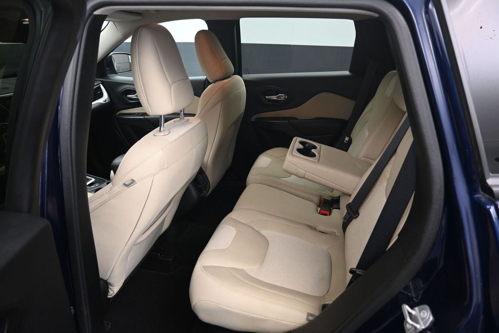 2016 Jeep Cherokee Sport