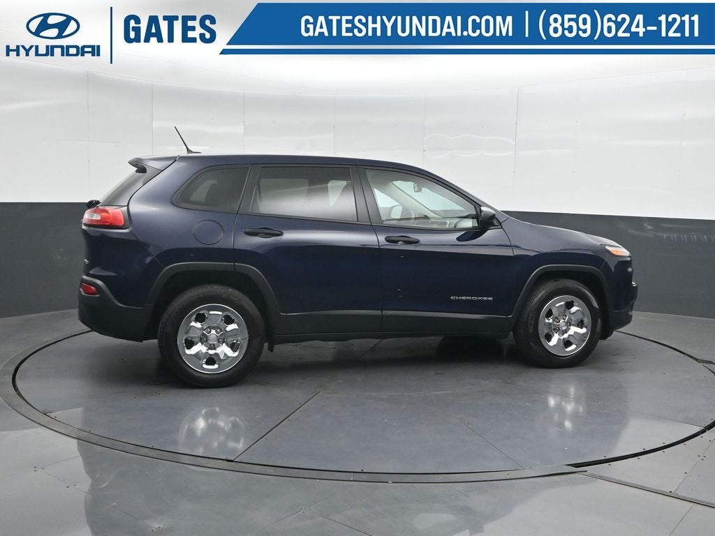 2016 Jeep Cherokee Sport
