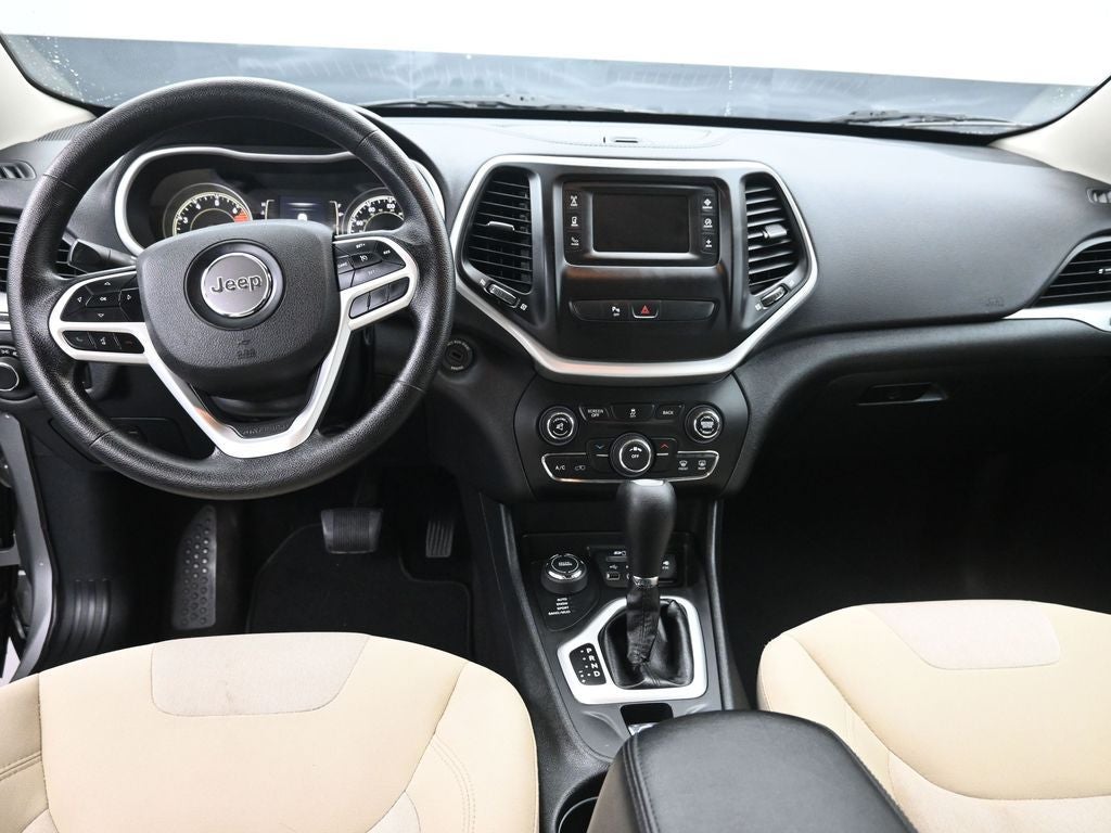 2017 Jeep Cherokee Sport