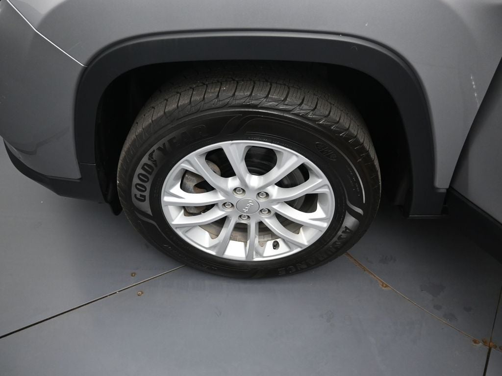 2019 Jeep Cherokee Latitude