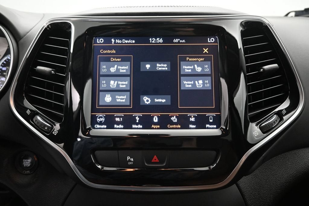 2019 Jeep Cherokee Overland