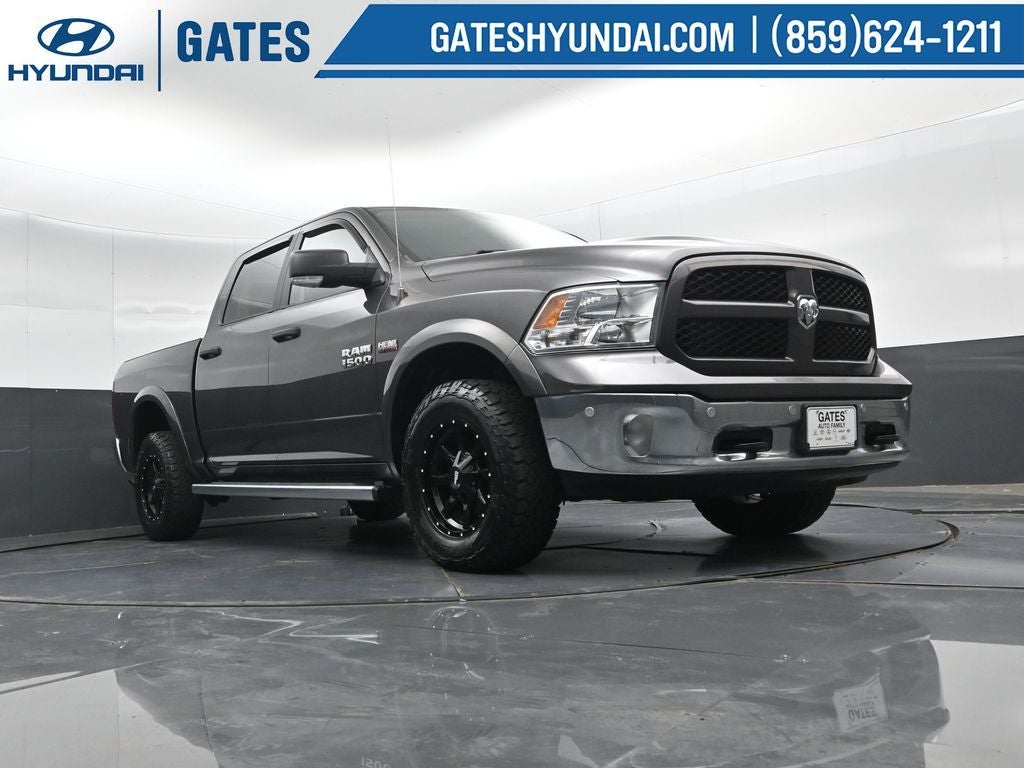 2018 RAM 1500 SLT