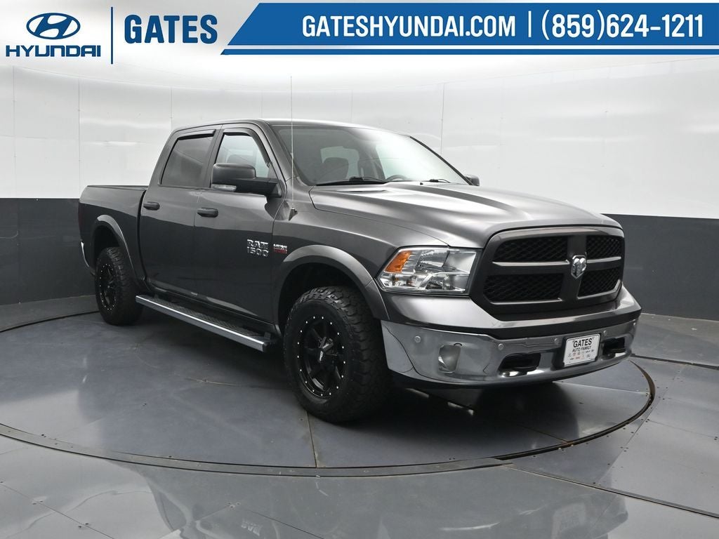 2018 RAM 1500 SLT