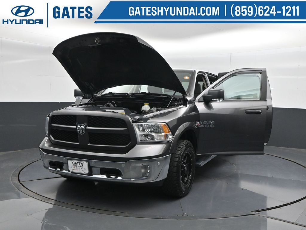 2018 RAM 1500 SLT