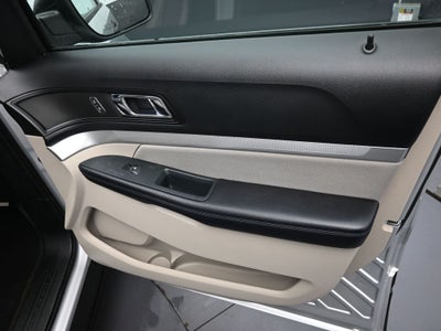 2018 Ford Explorer Base