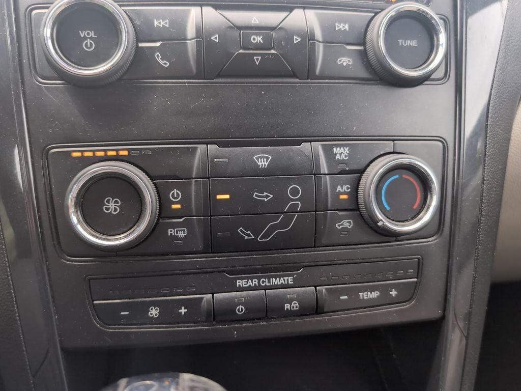 2018 Ford Explorer Base