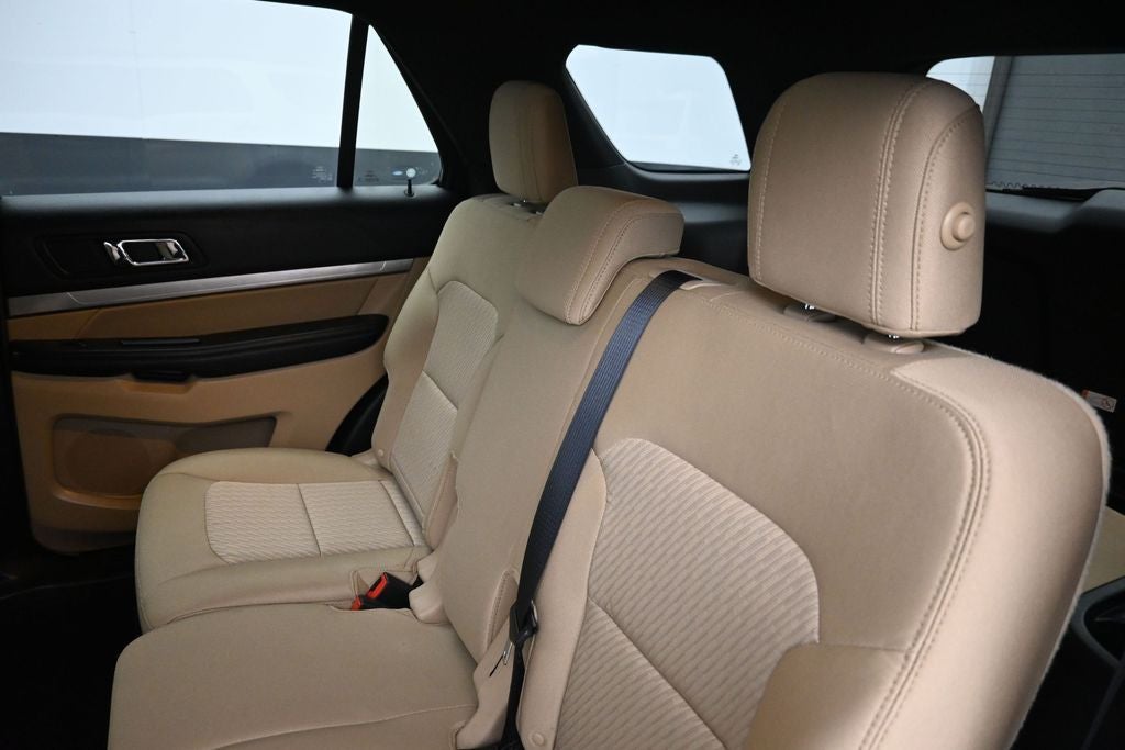 2017 Ford Explorer Base
