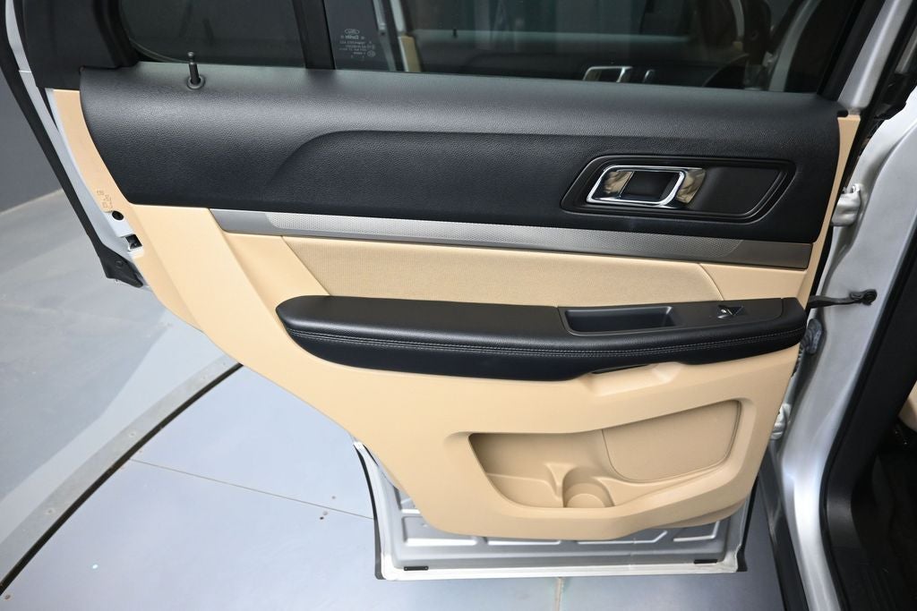2017 Ford Explorer Base